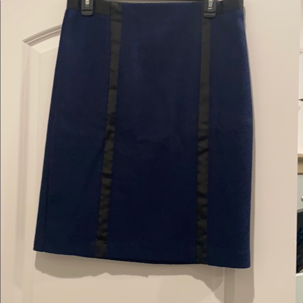 NY&co lace pencil skirt